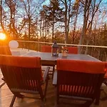Hotell Stiefelburg Der Berghof Nauendorf (Weimarer)