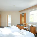 Stiefelburg Der Berghof Hotell 3*
