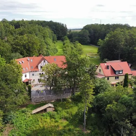 Stiefelburg Der Berghof 3*