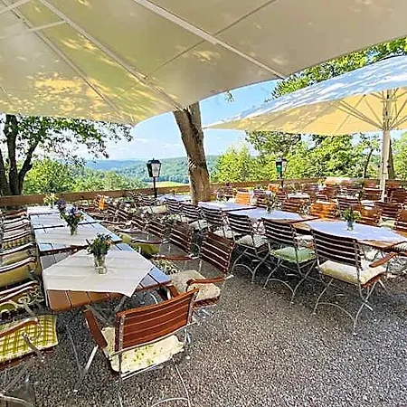 酒店 Stiefelburg Der Berghof Nauendorf (Weimarer)