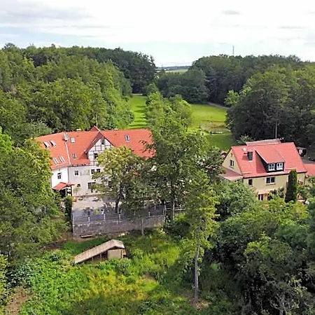 Stiefelburg Der Berghof 3*