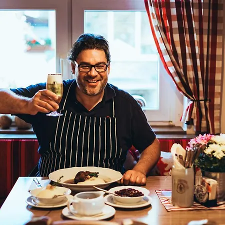 Stiefelburg Der Berghof 3*