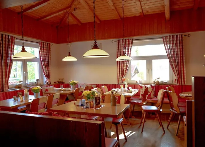 Stiefelburg Der Berghof Hotel 3*